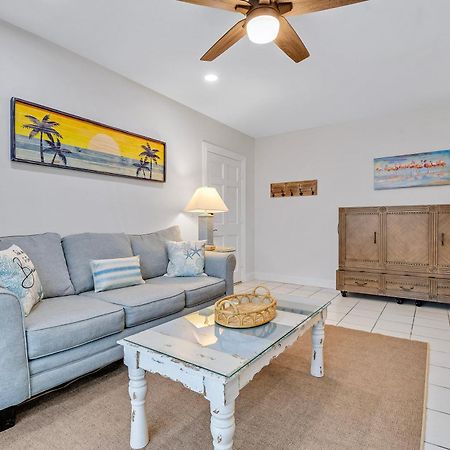 Funshine Pointe Capri Apartman St. Pete Beach Kültér fotó