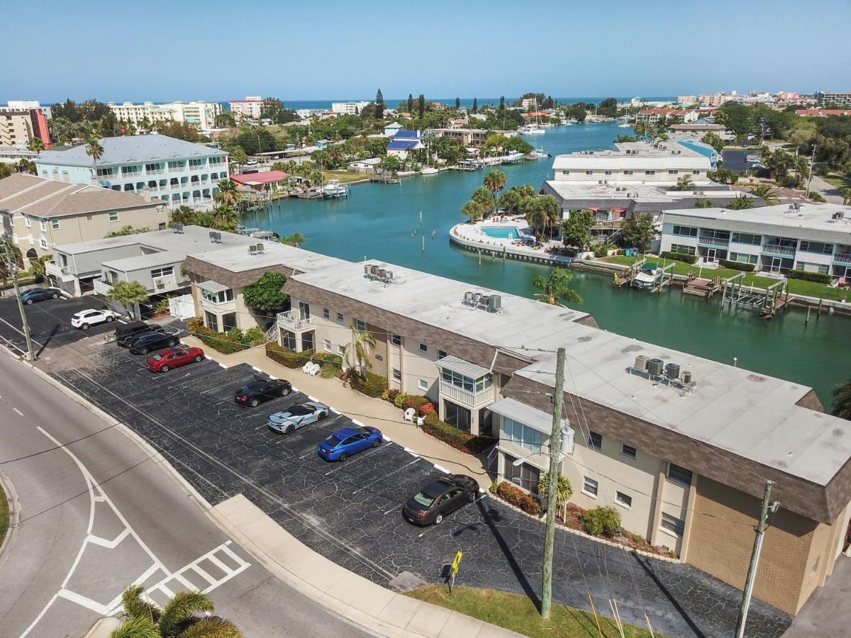 Funshine Pointe Capri Apartman St. Pete Beach Kültér fotó