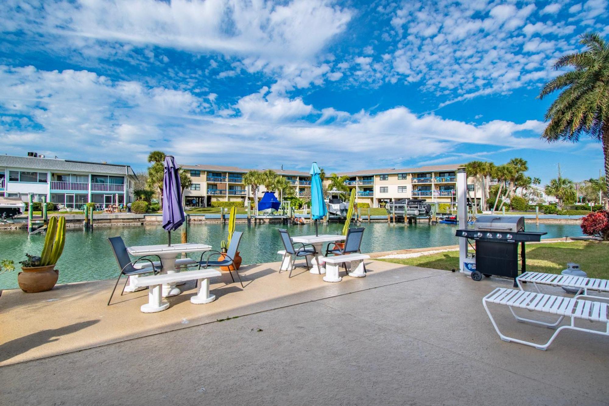 Funshine Pointe Capri Apartman St. Pete Beach Kültér fotó